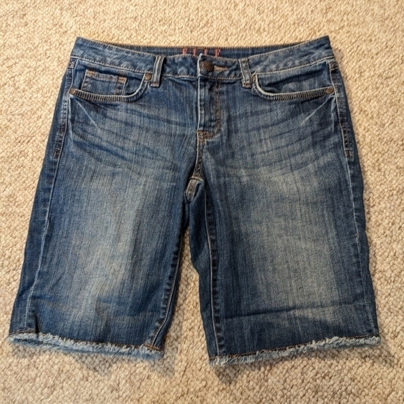 ELLE Bermuda shorts size 8 - Picture 1 of 7